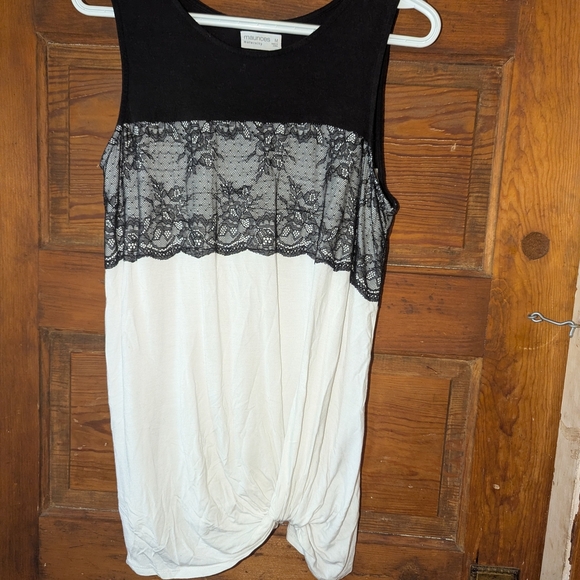 Maurices Black and White Tank Top with Elegant Design - Picture 1 of 7